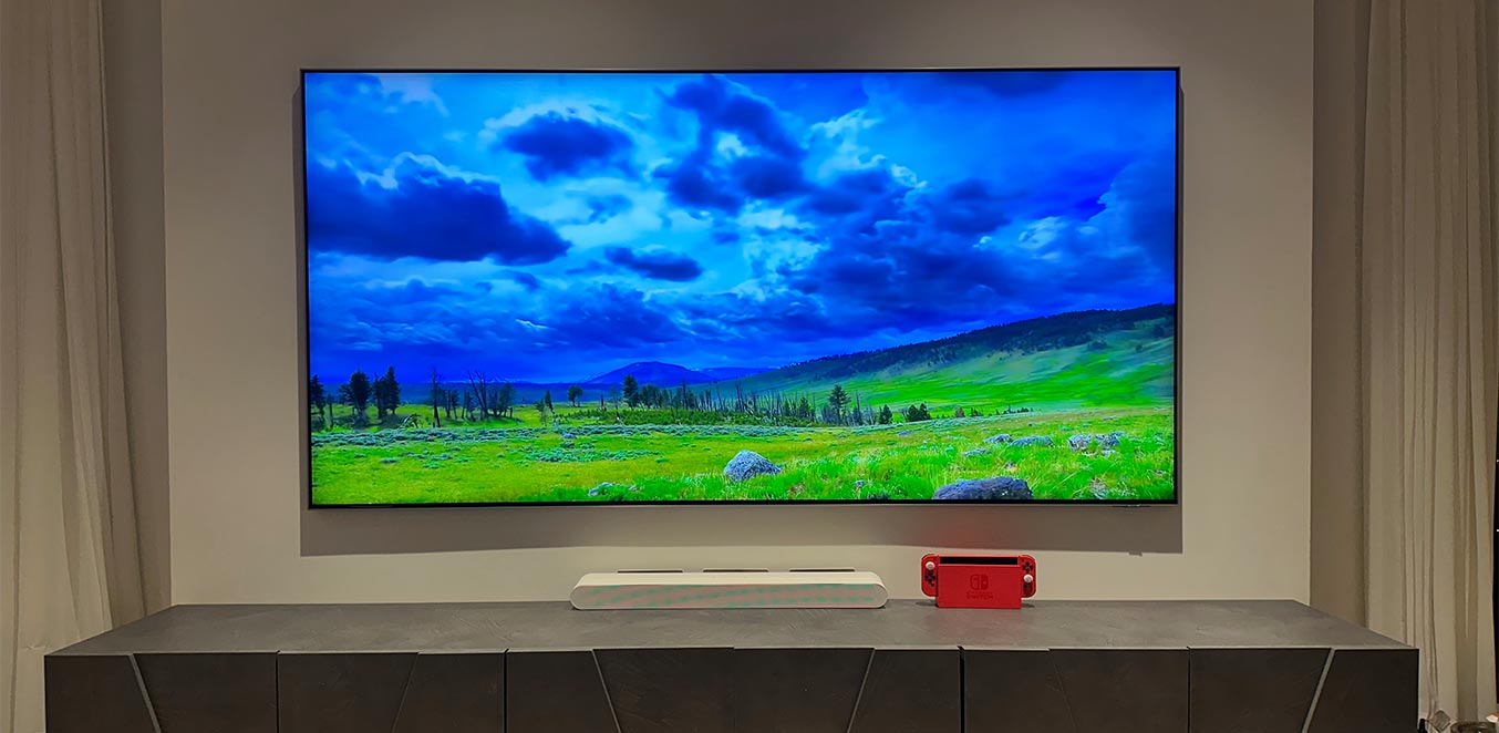 small apartment tv mounting in london with space-saving installation solutions.