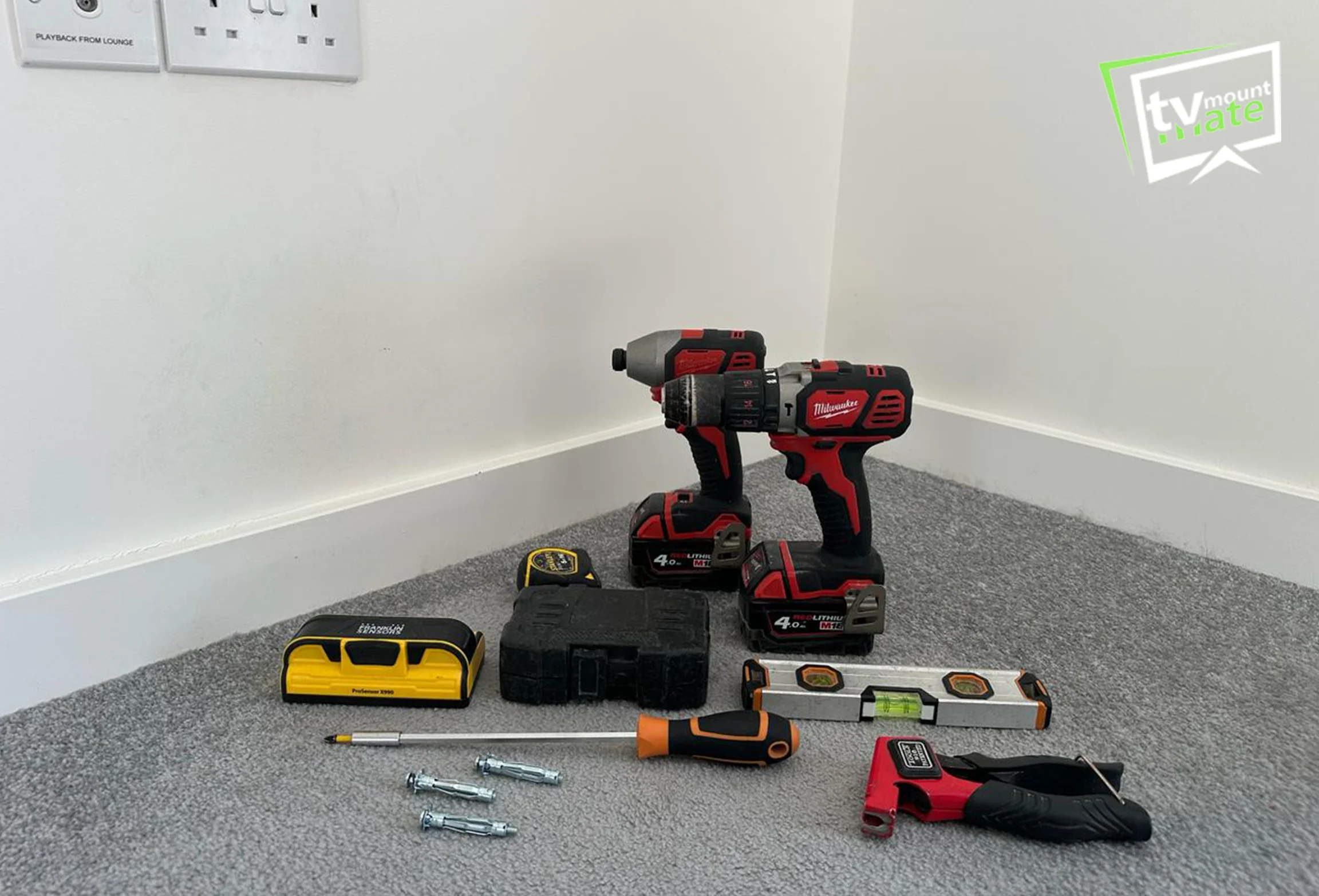 Different TV wall fixings and anchors for brick, concrete, plasterboard, and stud wall installations